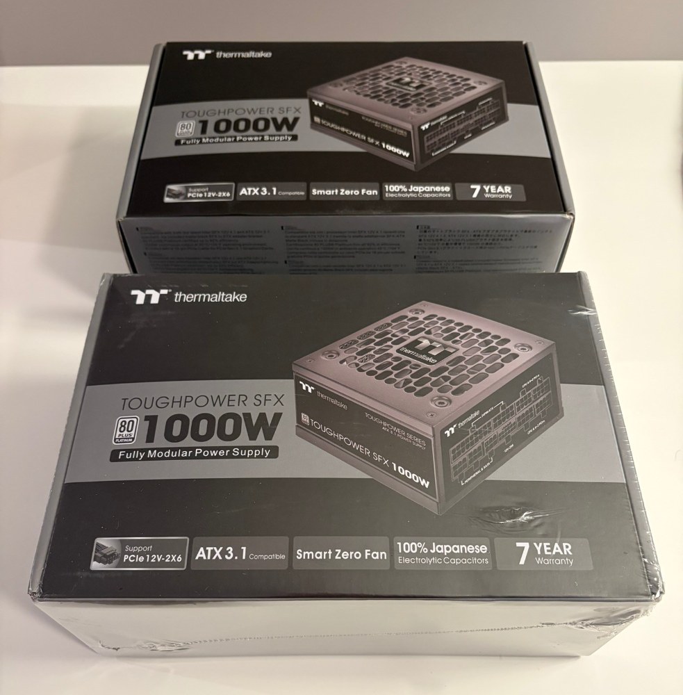手前が交換対応になった新品