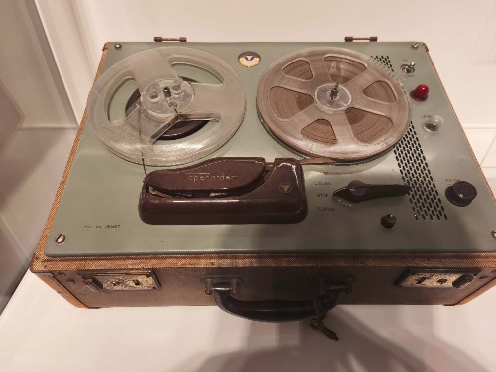 初期のテープレコーダー