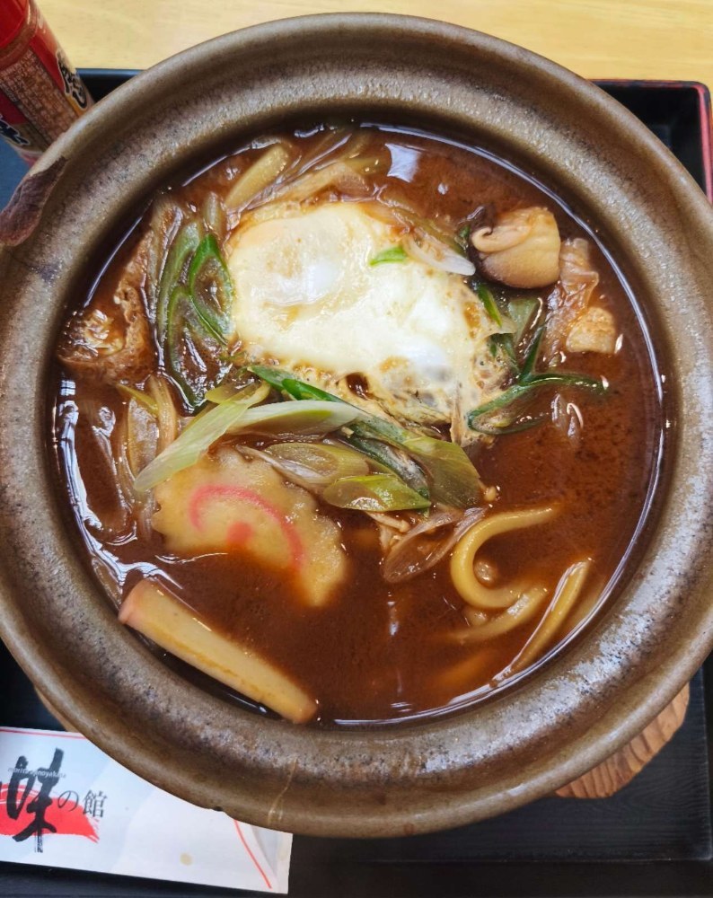 味噌煮込みうどん,私はネギも一味も苦手です。