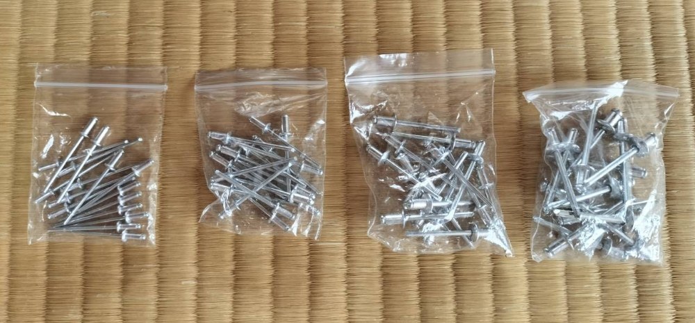 左から、フランジ径、2.4、3.2、4.0、4.8mm