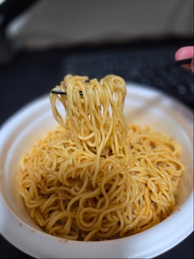 ラーメン記事って必ずこれやるよね。