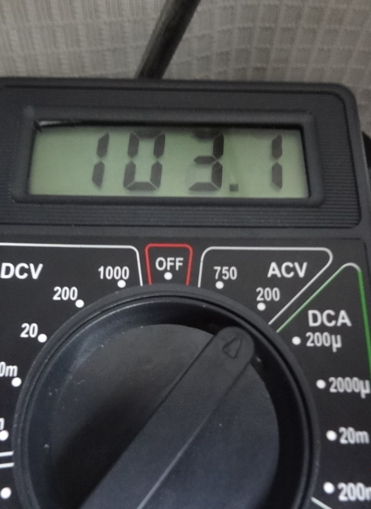 AC 200Vレンジで100Vの家庭用電源を測ってみた