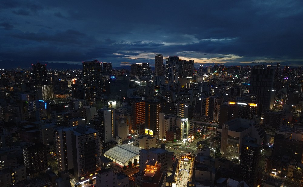 Aquos R8 Proにて撮影(f 1.9, ss 0.4秒, ISO 50)