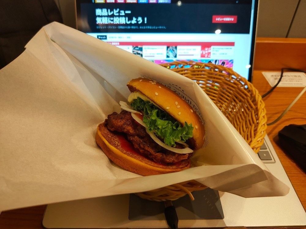 ノートPCの上に置く!