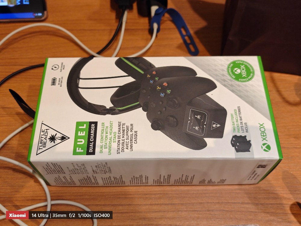 Turtle Beach コントローラー 充電器 Xbox用 Fuel Dual Charger 充電スタンド バッテリーパック Xbox Series X|S/Xbox One 純正コントローラー用