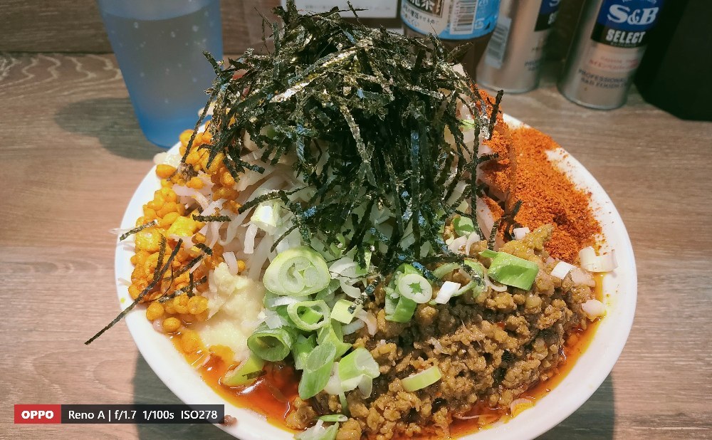 限定「浜湾」台湾ラーメン!コレも最高!