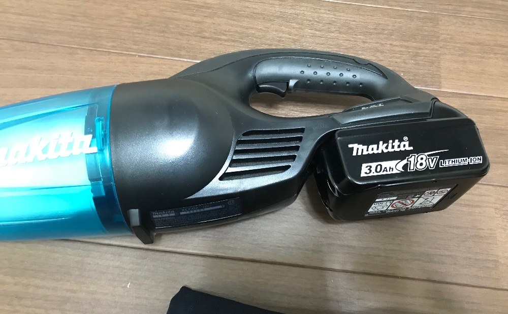 6.0Ahはちょっと重そうだったから3.0Ah