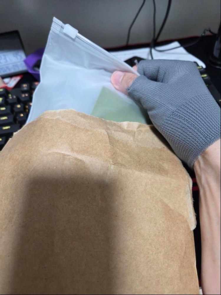 梱包はばっちりだったので許してあげます。