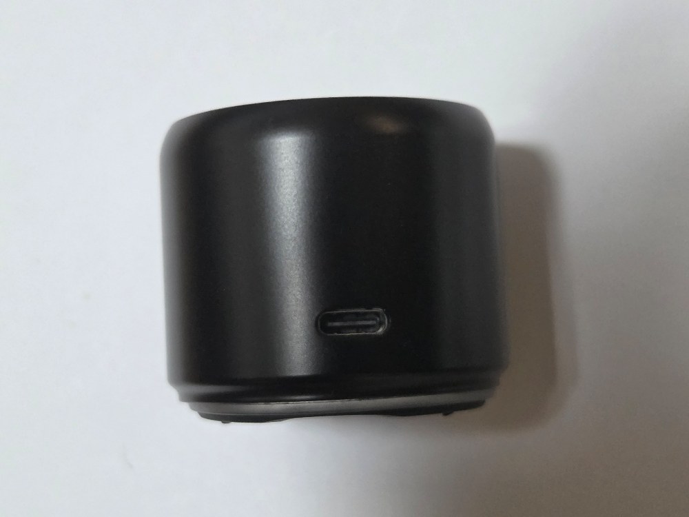 充電端子