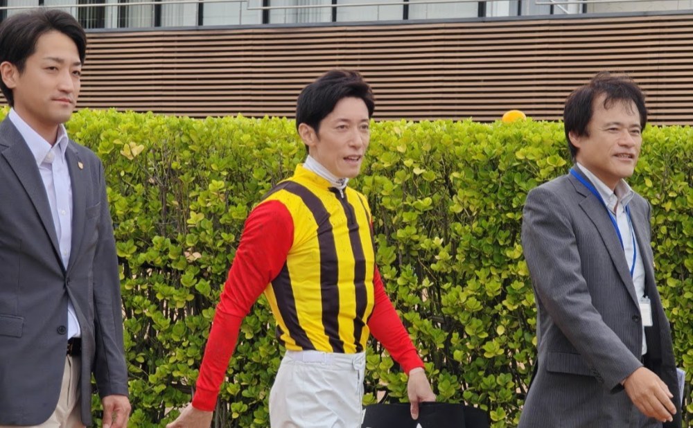津村明秀騎手