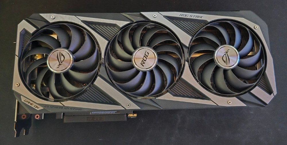 RTX 3070 ROG STRIX 外観