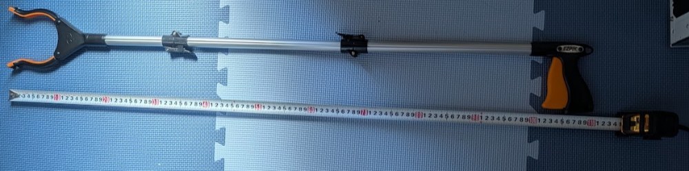 端から端までで110cmとなります。