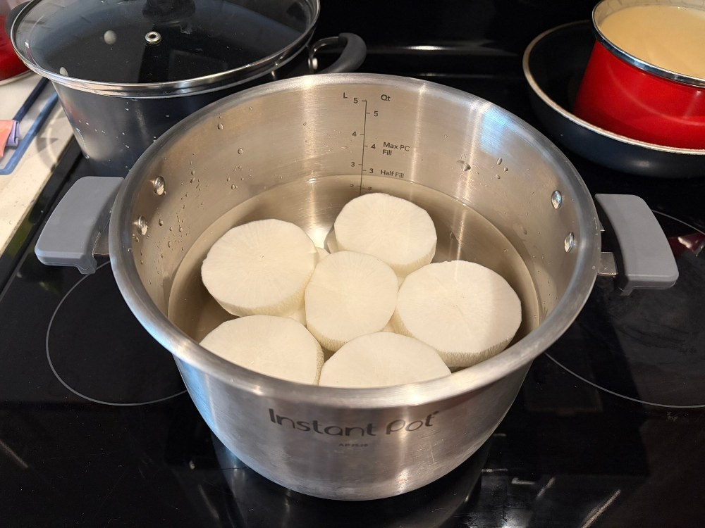 下茹で用に水を入れたところ