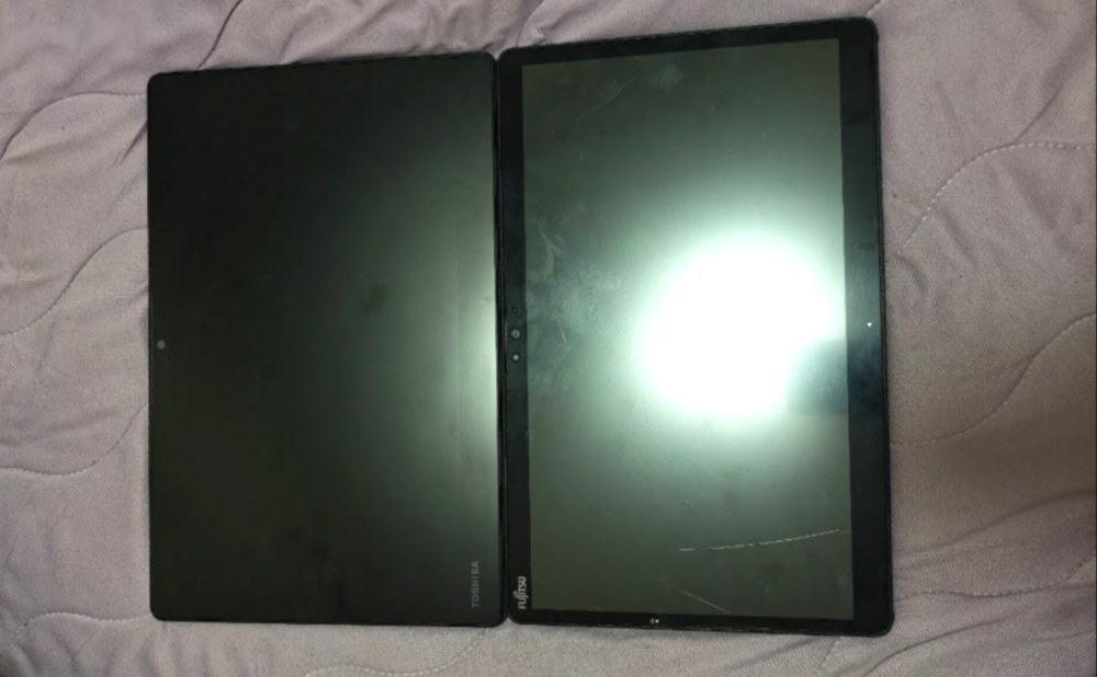 似たようなPC「TOSHIBA dynabook D83/DN」と比較