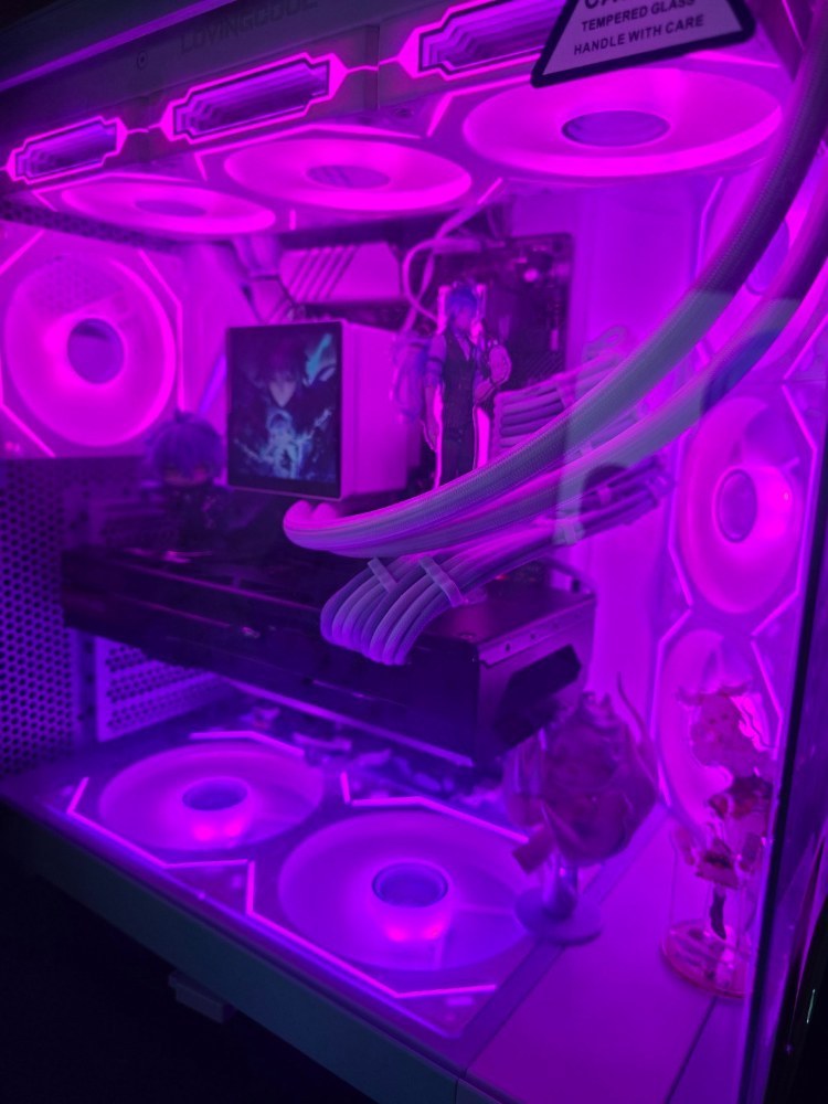 家族PCが目に入った笑