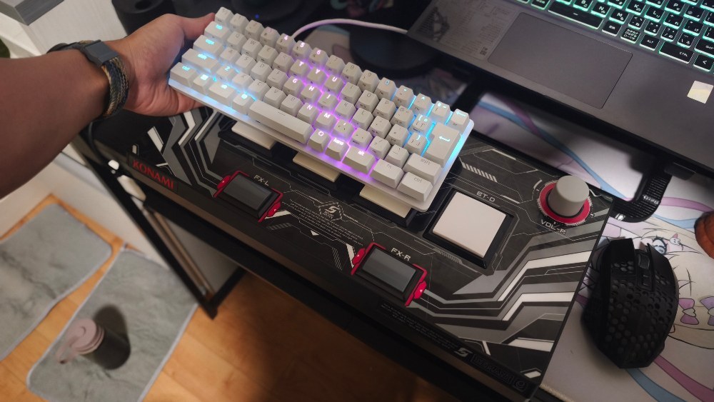 キーボードと比べたサイズ感