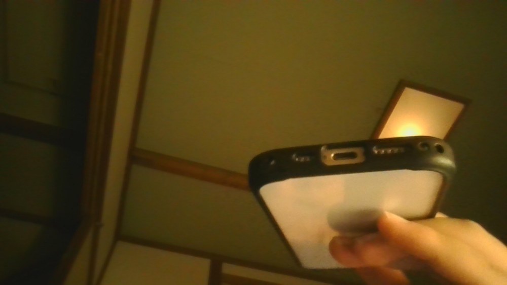 充電口、スピーカー。音いいよ