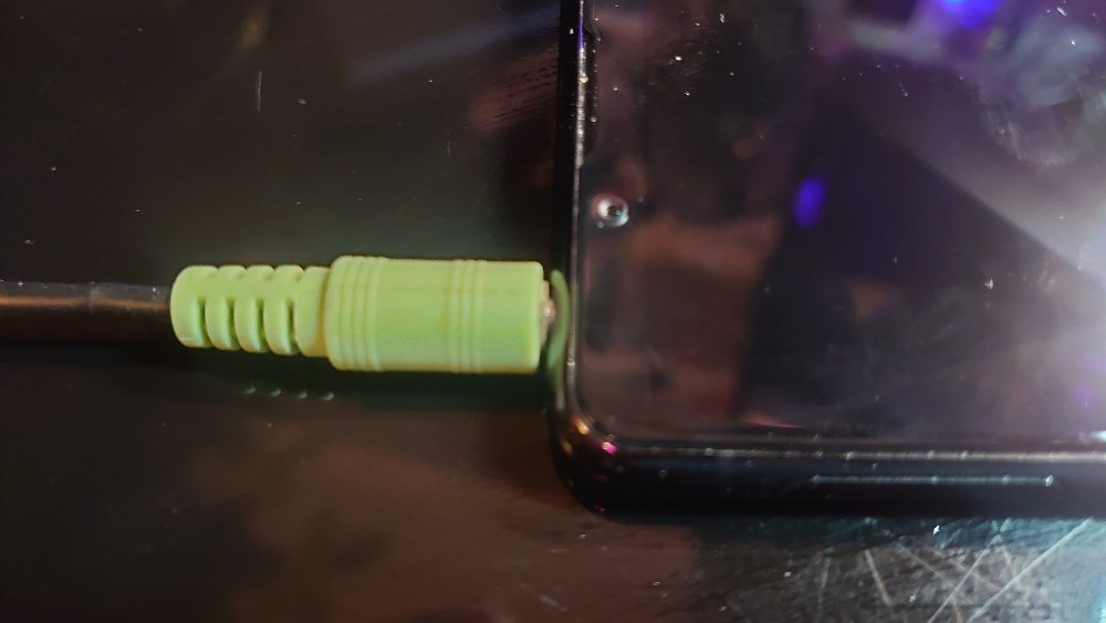 3.5mmオーディオジャック