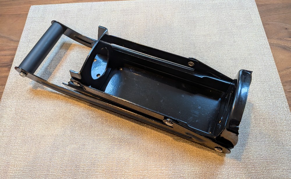 やぬき、缶つぶし機
