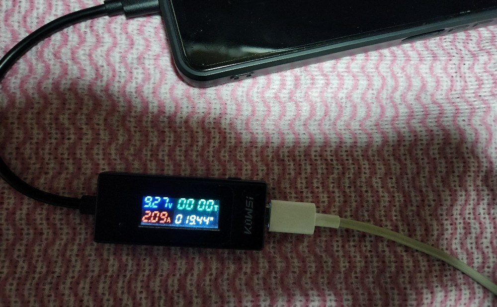 だいたい18W前後で充電してます