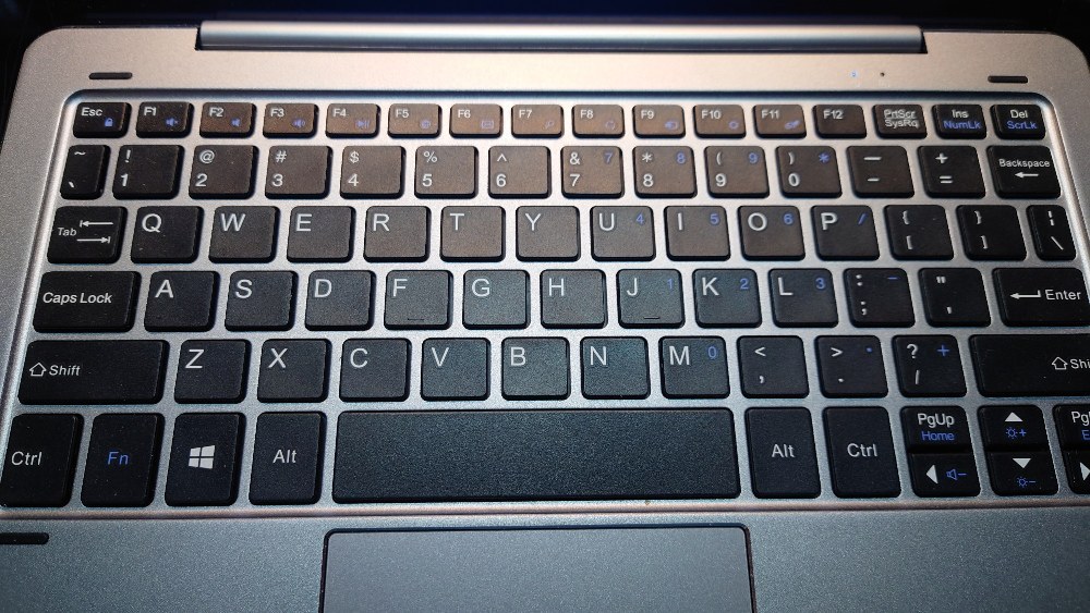 キーボード