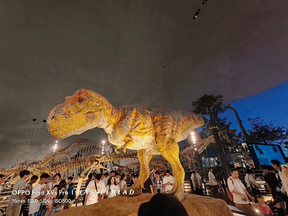 福井県立恐竜博物館(超広角)