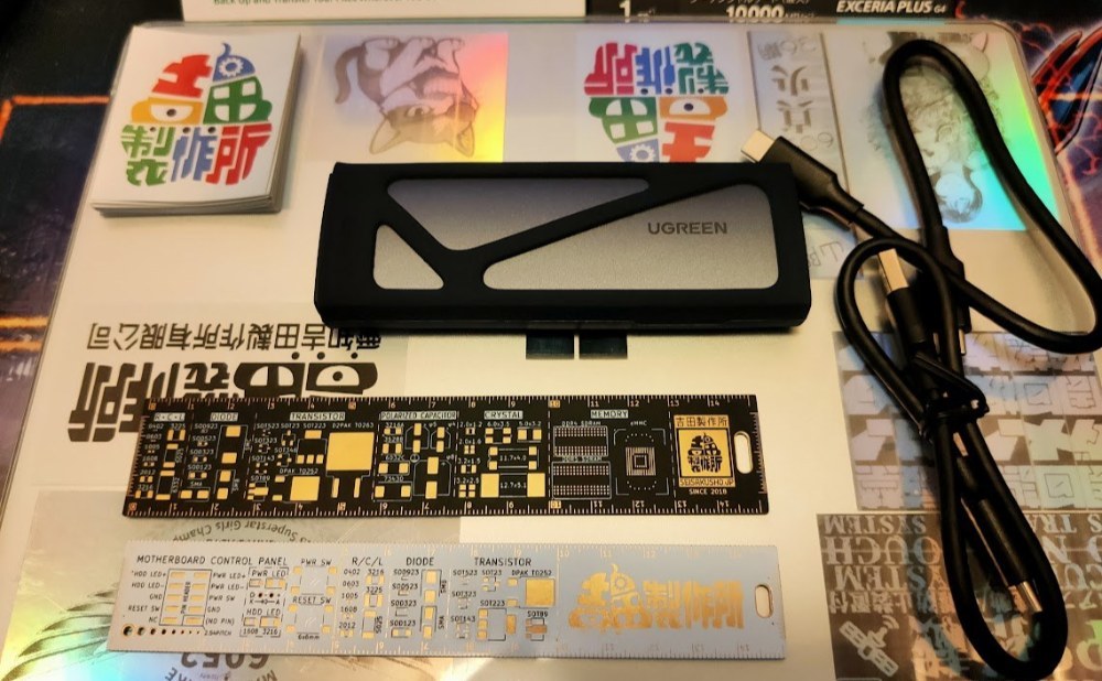 お気に入りの基盤定規とM.2 SSD!