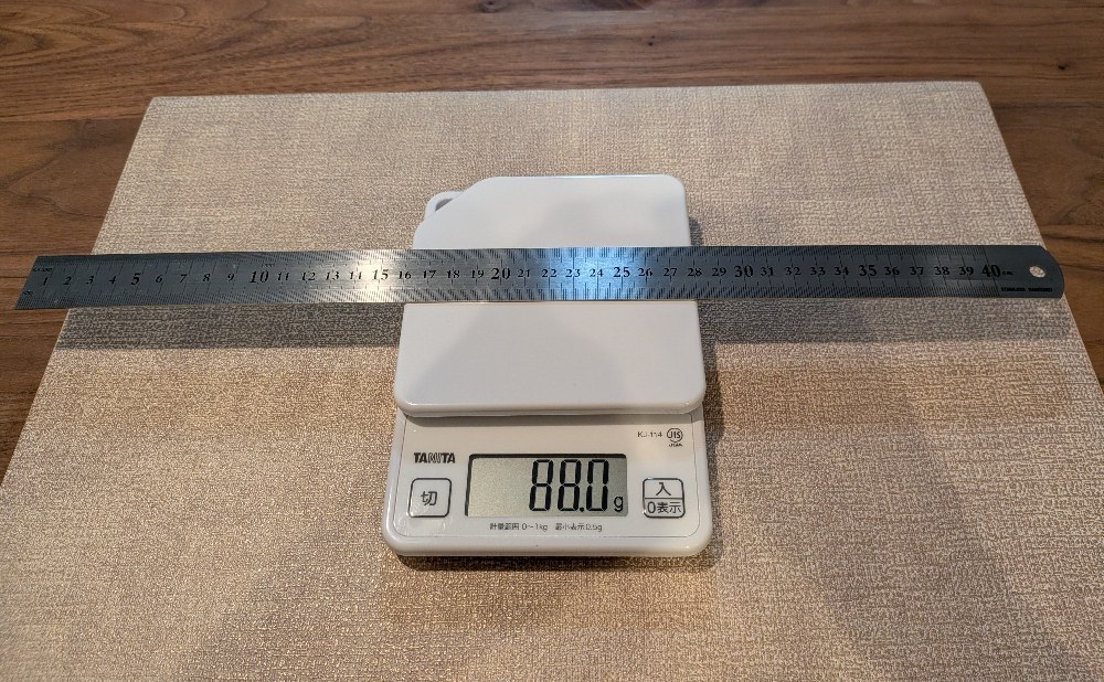 40cmものさしは実測で88g