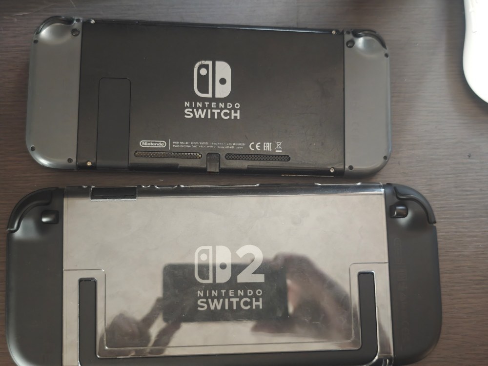 スイッチ2はカバーが付いてます！ごめんなさいm(_ _;)m