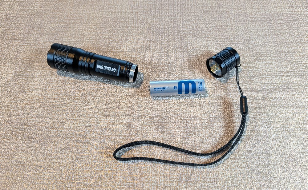 単三乾電池１本で使用できる！