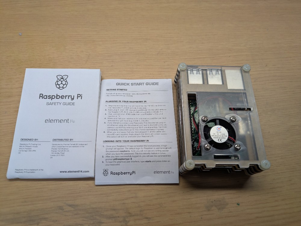 ラズベリーパイで遊んでみたくてラズパイ3  モデルBを購入。何故3Bを選んだか