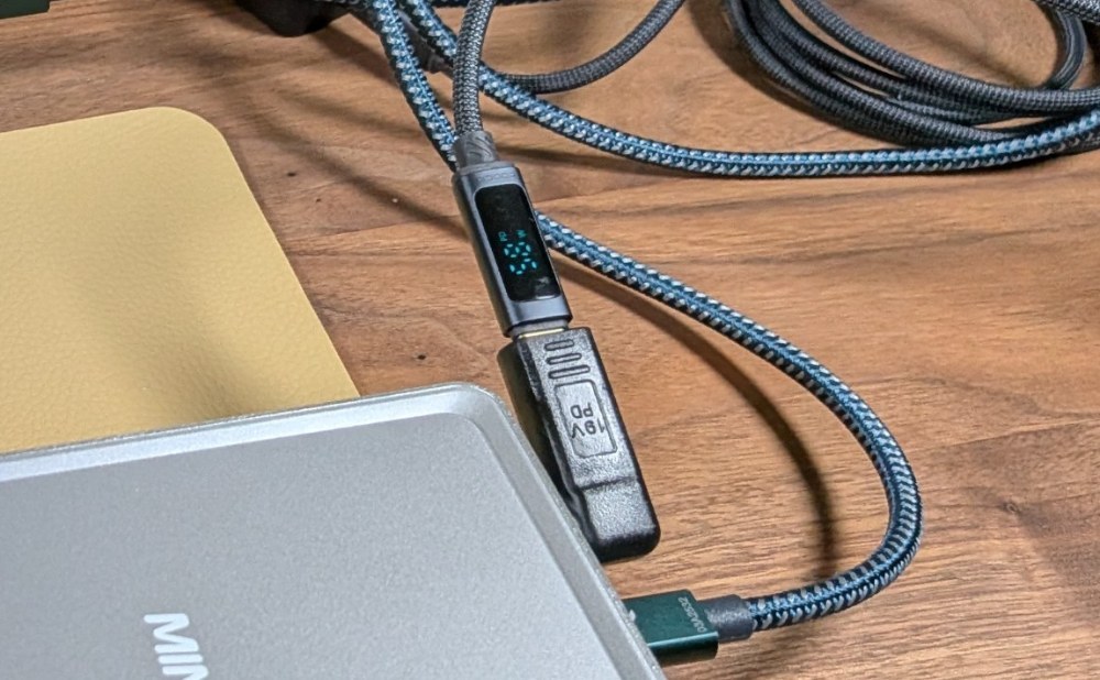 消費電力は58W